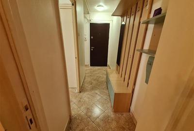 Apartament cu 3 camere decomandat în Astra - 11