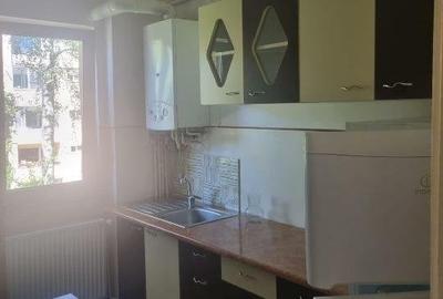 Apartament cu doua camere semidecomandate zona saturn - 6