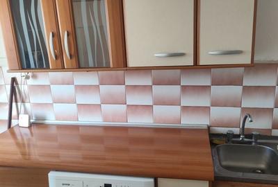 Apartament cu 2 camere semidecomandat în Fetești-Gară - 8