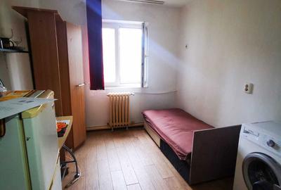 Garsonieră decomandată în Complex Studențesc - 1
