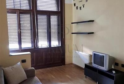 Apartament cu 2 camere semidecomandat, mobilat în Ultracentral