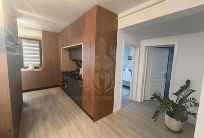 APARTAMENT 3 CAMERE// ZONA 9 MAI - 14