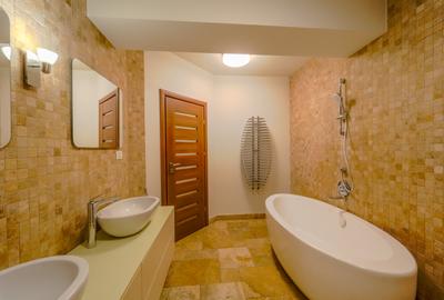 Mamaia 3 camere lux terasă cu  vedere frontala la lac parcare subterana - 24