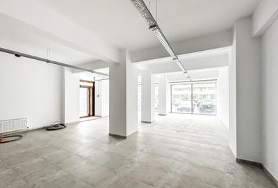 Spatiu comercial tip open space, cladire noua, parcare, zona centrala - 3