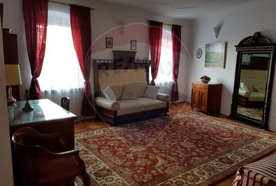 Apartament cu 3 camere de vanzare pe Str.Tribunei - 9