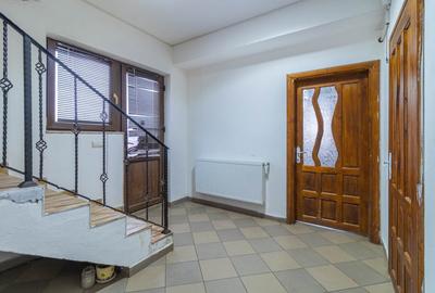 De inchiriat - Spatiu comercial 100 mp, la strada principala - intre Berceni si - 6