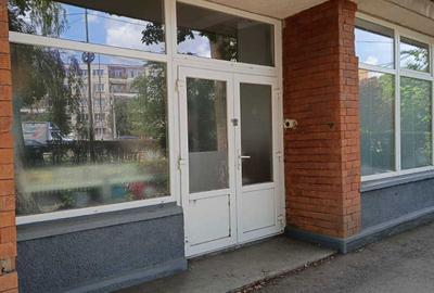 Spațiu comercial, de 72 mp, în Dacia - 3