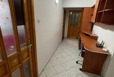 Apartament cu 3 camere decomandat în George Enescu - 11