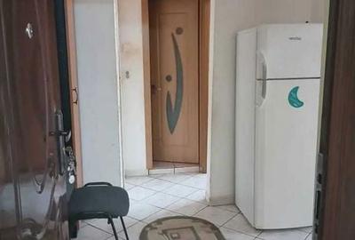 Apartament cu 2 camere decomandat în Progresul