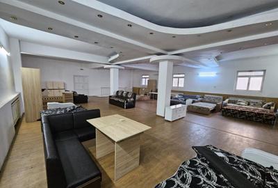 Spațiu comercial, de 150 mp, în 9 Mai - 3