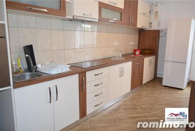 Apartament cu 3 Camere si 2 Bai de Inchiriat Zona Semicentrala - 3