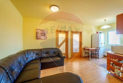 Apartament cu 3 camere Ared Uta - 1