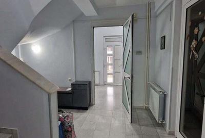 Casă cu 5 camere cu Teren 387 Mp în Coiciu - 3