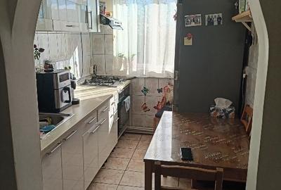 Vand Apartament 2 camere - 1