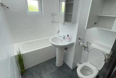 Apartament cu 3 camere decomandat în Aradului - 3