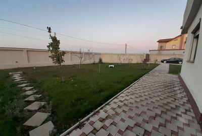 Saftica Ilfov Vila 257mp, 6 camere, Curte Teren 1227 mp, nou 2015 - 38