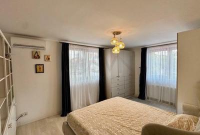 Casă individuală cu 5 camere cu Canalizare în Domenii - 3