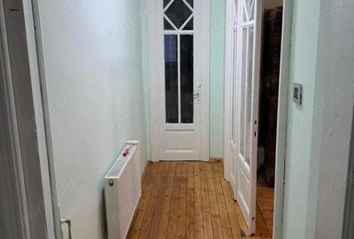 Spațiu comercial, de 85 mp, în Central - 4