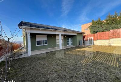 Casă cu 8 camere cu Teren 868 Mp în Ciurila - 1