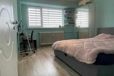 Apartament cu 3 camere semidecomandat, mobilat în Gorjului