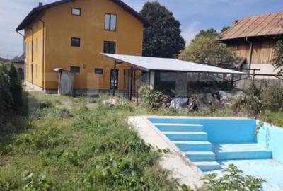 Casă cu 3 camere cu Piscina în Central - 12