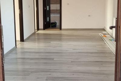 Casă cu 2 camere cu Teren 1000 Mp în Central - 2