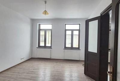 Casa disponibila imediat, Bra?ov - zona Grivi?ei. - 7