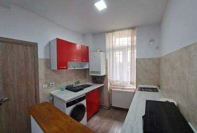 Garsonieră spațioasă, 27 mp, parter, curte proprie – la 5 minute de Metrou Izvor Garsonieră spațioasă, 27 mp, parter, curte proprie – la 5 minute de Metrou Izvor - 8