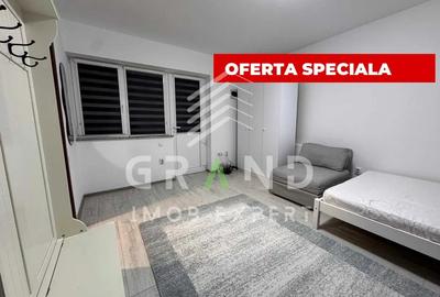 Garsonieră decomandată în Central