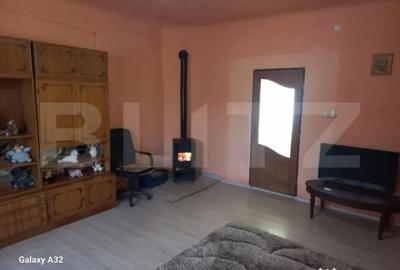 Casă cu 4 camere cu Teren 2500 Mp în Central - 6