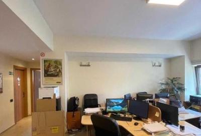 Apartament cu 3 camere, mobilat în Unirii - 1