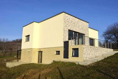 Casă cu 4 camere în Boldești - 1