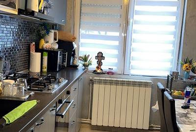 De vânzare – Apartament 3 camere, Micro 17 - 3