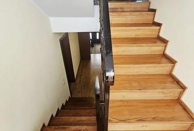 Casă cu 8 camere cu Teren 595 Mp în Târgșoru Vechi - 5