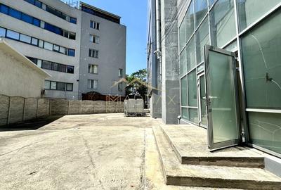 Spatiu comercial stradal *184mp* + curte *260mp* // Grozavesti - 15