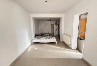 Spațiu comercial, de 240 mp, în Central - 14