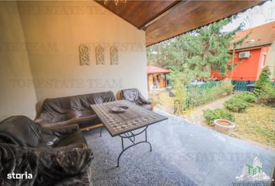 Casă cu 7 camere cu Teren 300 Mp în Central