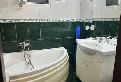 Apartament cu 3 camere decomandat în Central - 4