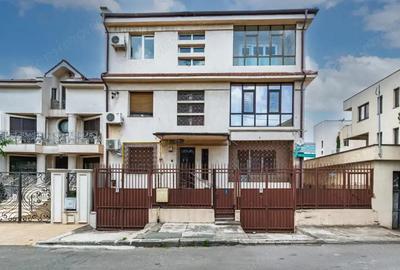 Casă cu 12 camere în Tomis I - 4