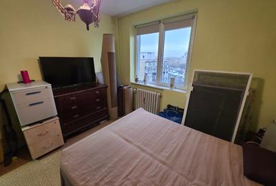Apartament cu 3 camere decomandat în Tineretului - 3