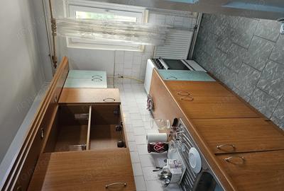Vand apartament 2 camere, decomandat, Carpa?i 2 - 5