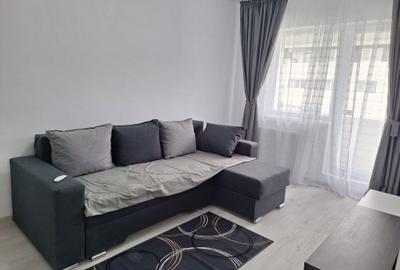 Apartament cu 2 camere decomandat în Roșu