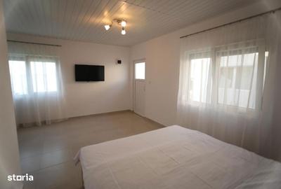 Spațiu comercial, de 1,400 mp, în Central - 3