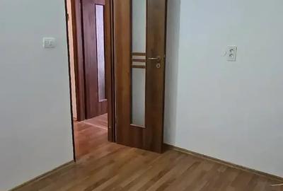 Apartament cu 3 camere semidecomandat în UTA - 9