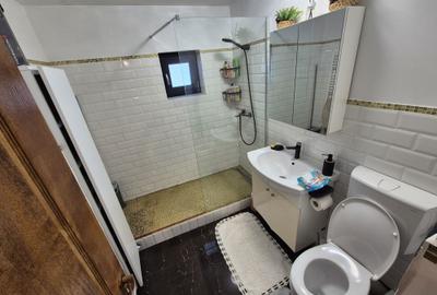 Apartament cu 4 camere decomandat în Ghermănești
