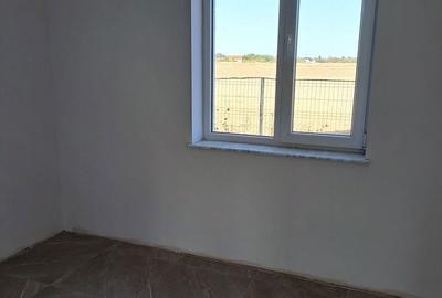 Casă cu 3 camere în Ciofliceni - 1