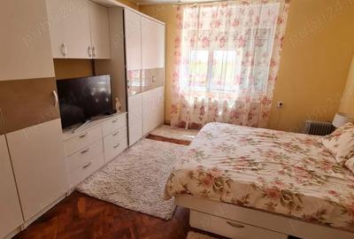 Casă cu 4 camere în Central - 3