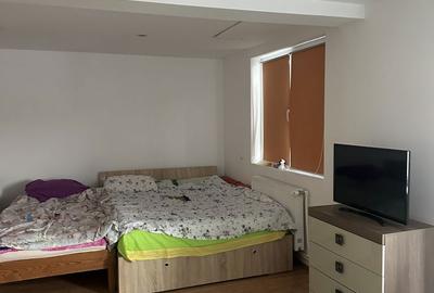 Casă cu 8 camere decomandat cu Teren 1000 Mp în Cornu - 2