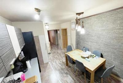 SAGULUI - BLOC IZOLAT - PARTER INALT - 3 CAMERE - 2 BAI - BALCON - CENTRALA PROP - 19