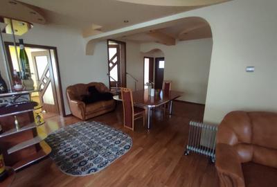 Casă individuală cu 16 camere cu Canalizare în Lascăr Catargiu - 3